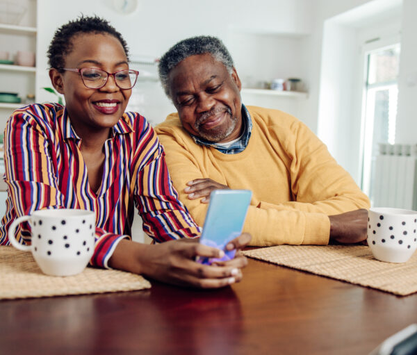 8 Incredibly Easy & Helpful Mobile Apps for Older Adults - Alden Estates of  Barrington